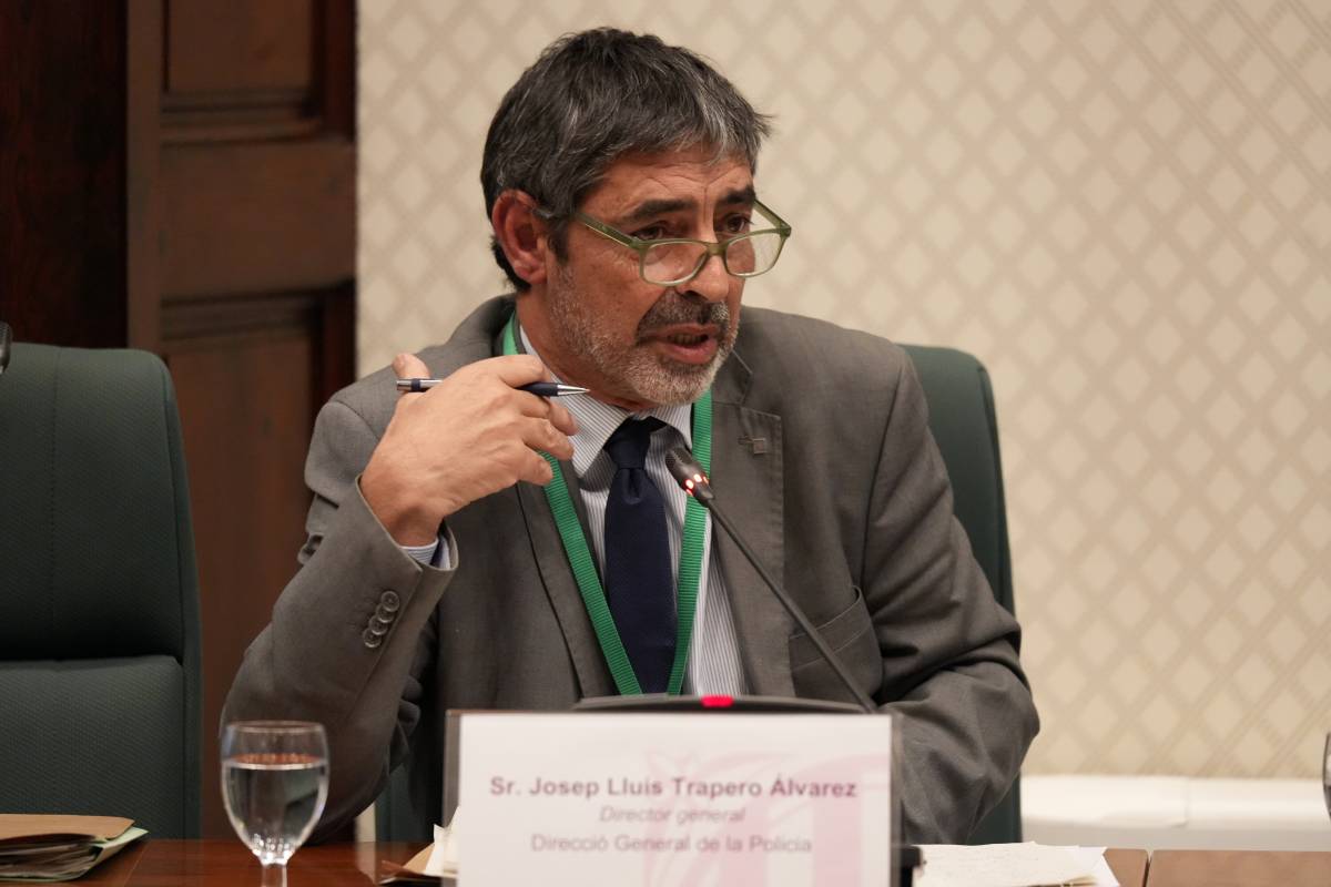 Trapero diu al Parlament que desconeix si hi ha infiltracions d'altres cossos policials: «No se'ns informa d'això»