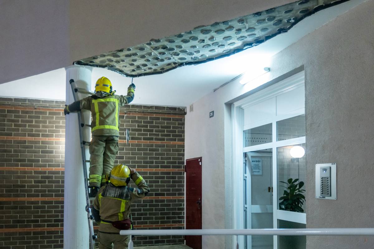 Intervenció en un pis del carrer de Costabona, 26