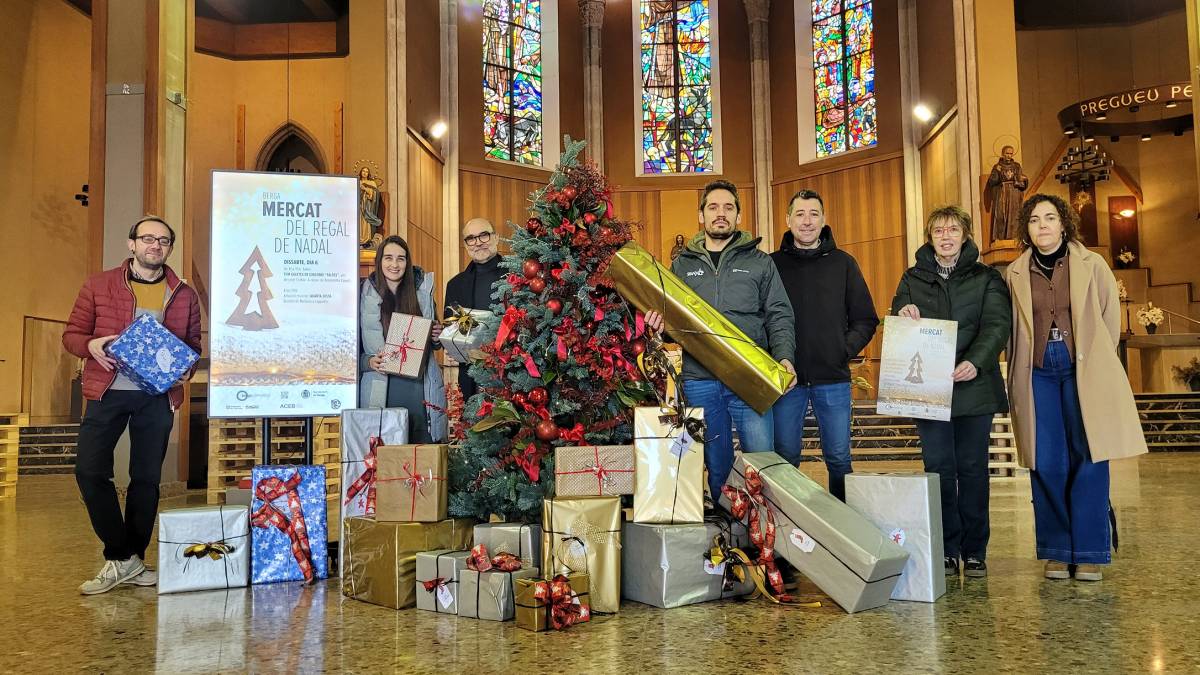 L'església de Sant Francesc acull el nou Mercat del Regal de Nadal de Berga