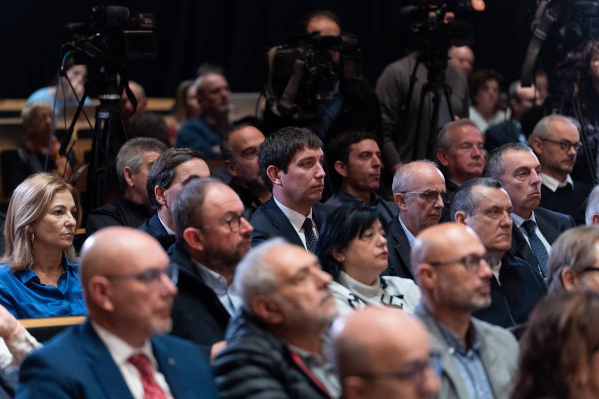 Assistents a la visita de Salvador Illa a Sabadell - Assistents a la visita de Salvador Illa a Sabadell