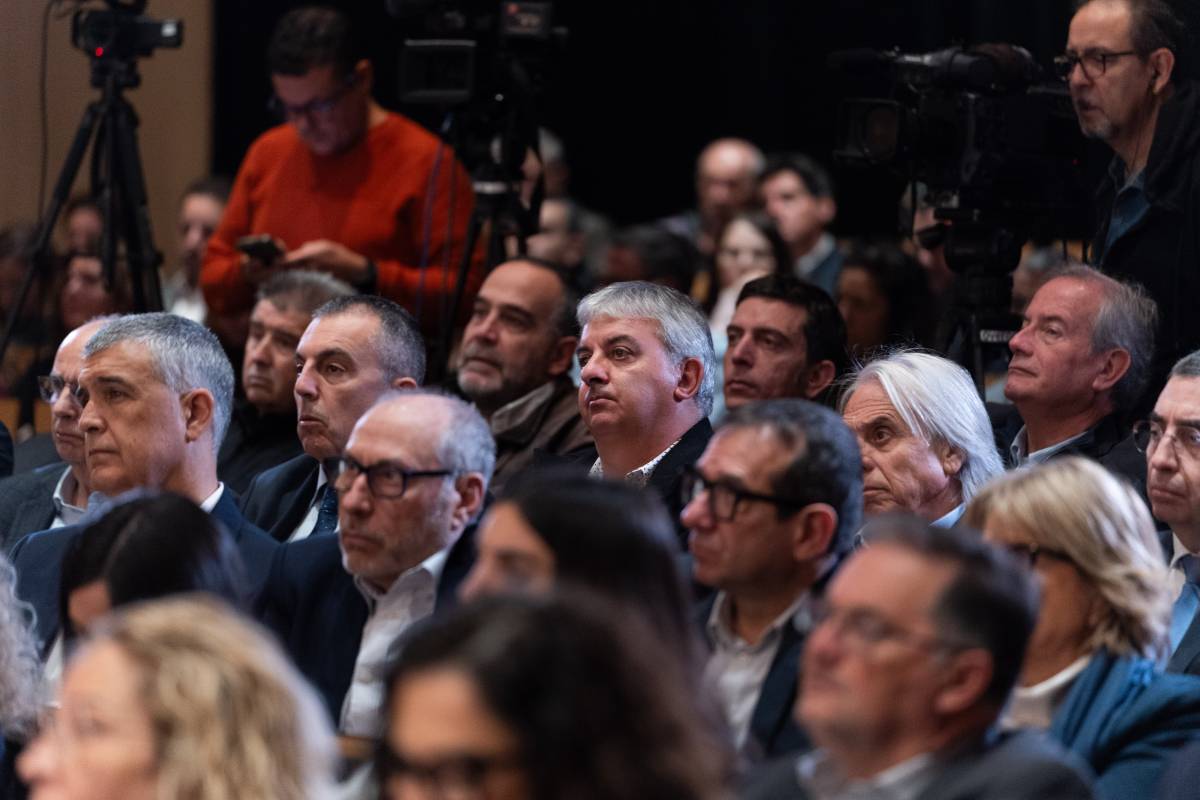 Assistents a la visita de Salvador Illa a Sabadell - Assistents a la visita de Salvador Illa a Sabadell