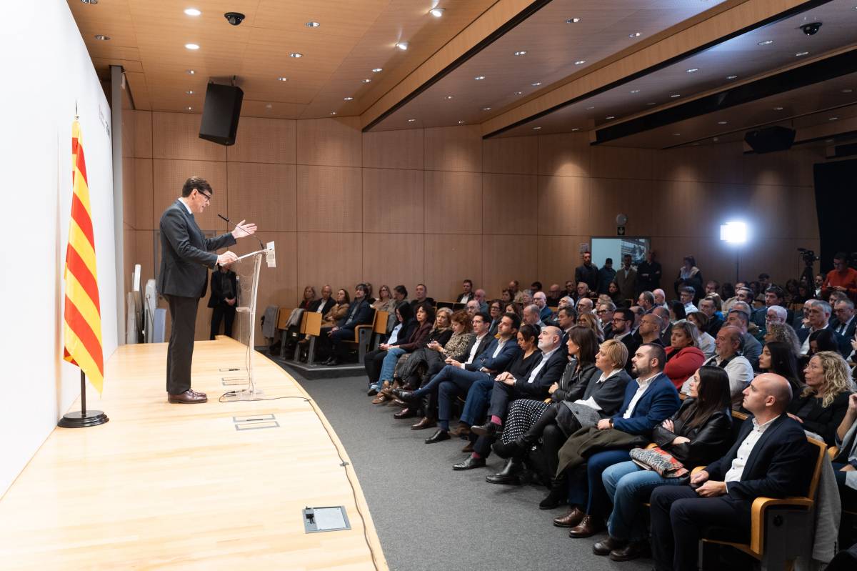 Assistents a la visita de Salvador Illa a Sabadell - Assistents a la visita de Salvador Illa a Sabadell