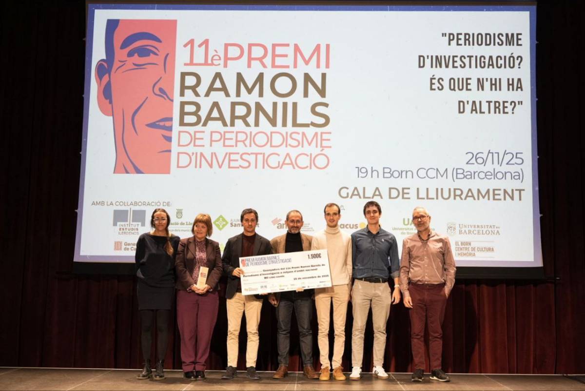 Joan Serra, Martí Oliver i Pere Fontanals recullen el premi Barnils - Ricard Novella