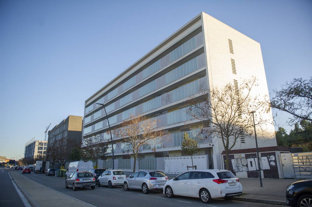 La Generalitat compra 75 pisos per blindar el parc públic