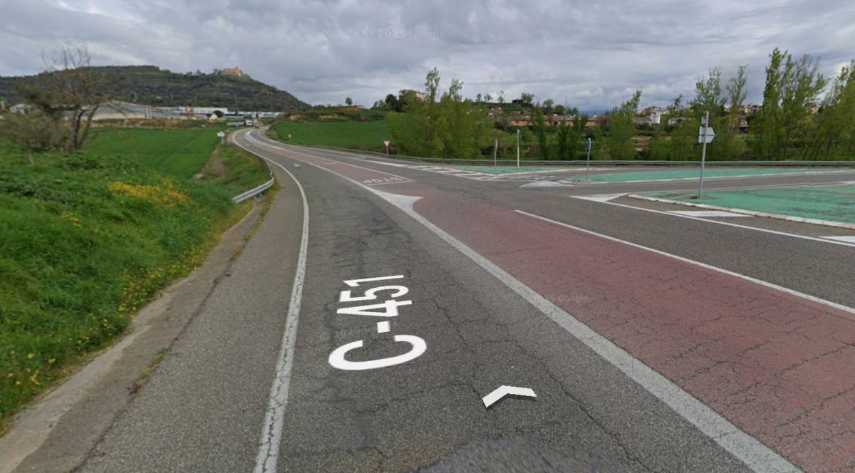 Un xoc frontal entre dos turismes a Solsona deixa tres ferits