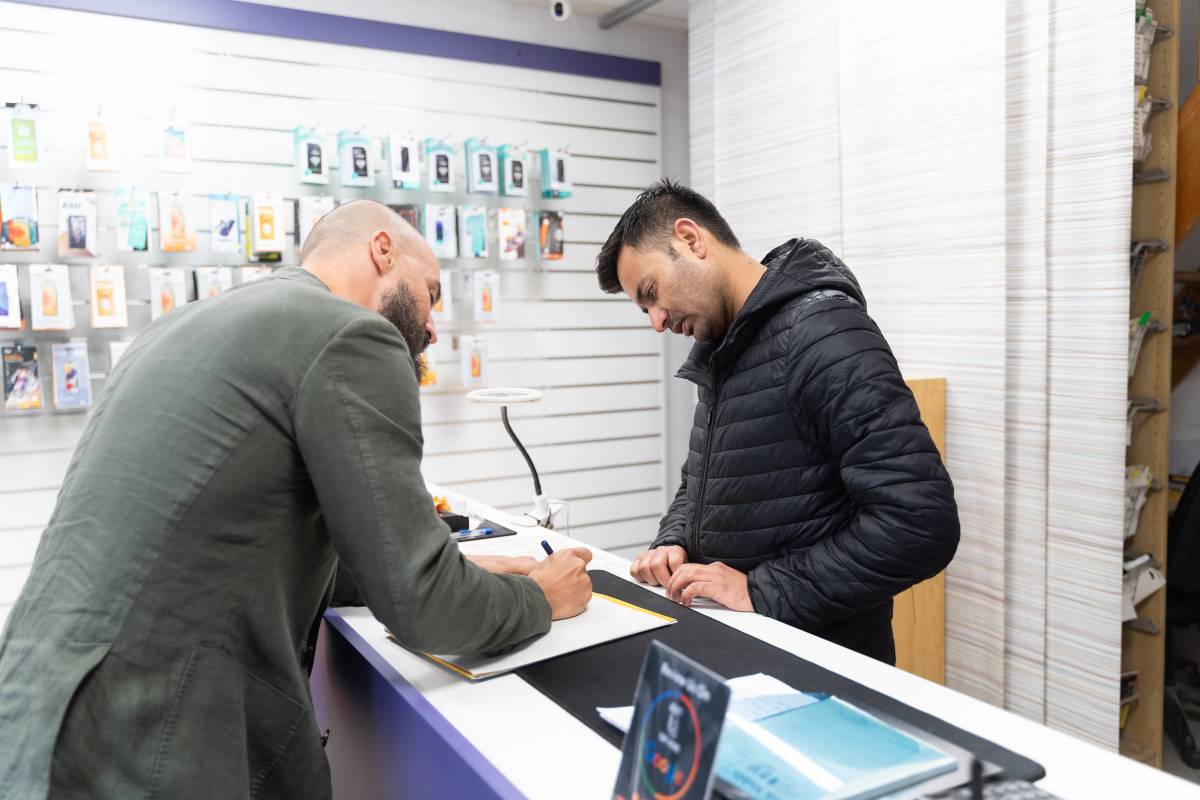 Junaid Asghar fent classe - David Chao Junaid Asghar fent classe