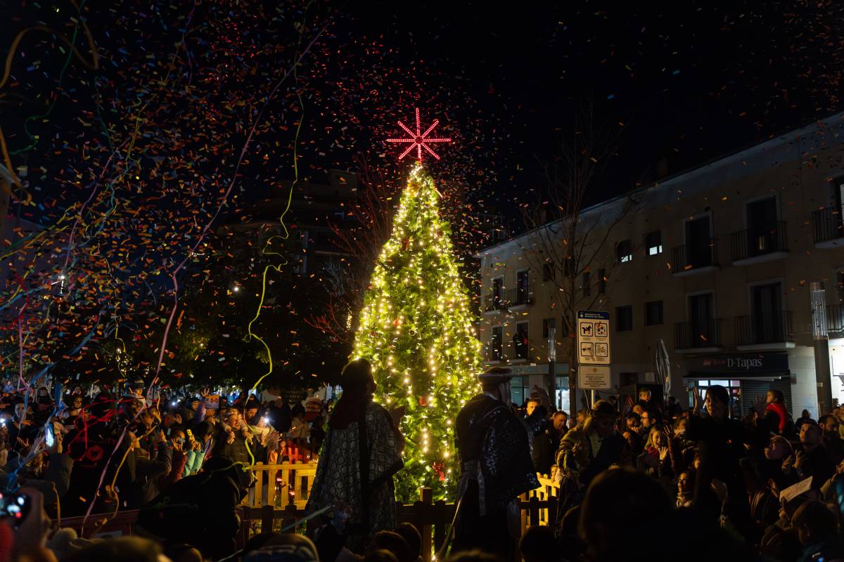L`encesa de llums a Barberà va tenir protagonistes molt estimats - David Chao L`encesa de llums a Barberà va tenir protagonistes molt estimats