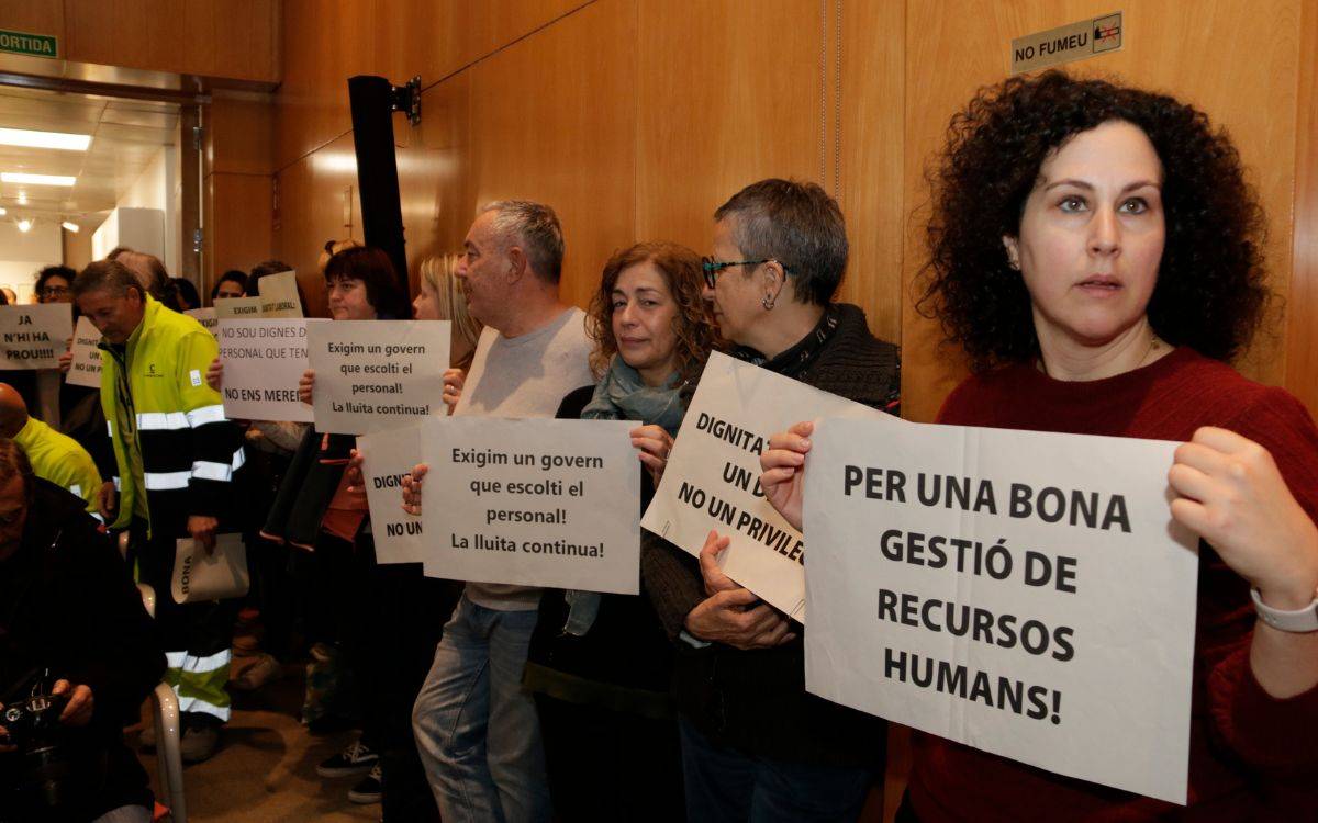 Els treballadors municipals de Cambrils suspenen la vaga prevista per l'1 de desembre