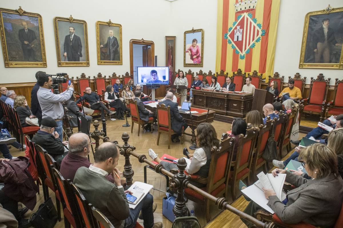 Renoven les regles del joc a l'espai públic: 1.200 euros per resistir-se a la policia i més normes al bus