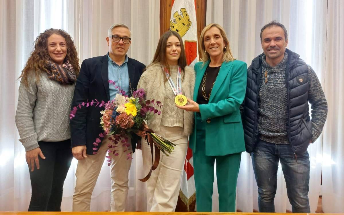 Xènia Ayala de Valls es converteix en campiona del món de patinatge artístic a Pequín amb l’Artistic Skating Cunit