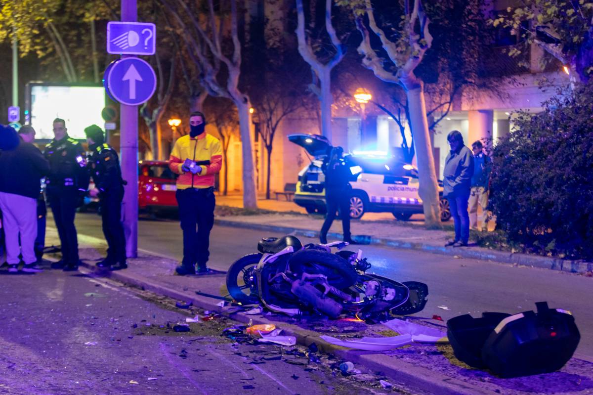 Les restes de l`accident de la Gran Via - Juanma Peláez Les restes de l`accident de la Gran Via