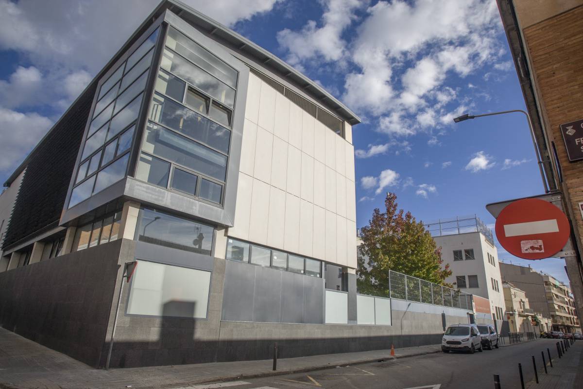 Conclou la comissió d'investigació del Karmel i s'obre un nou xoc entre l'escola i les famílies 