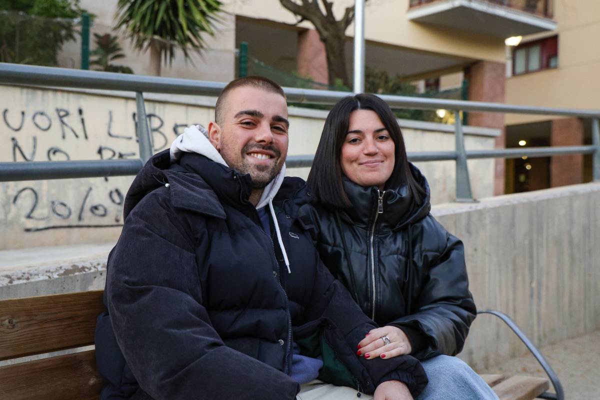 La plaça d`Envalira els porta records de quan es van conèixer - Víctor Castillo La plaça d`Envalira els porta records de quan es van conèixer