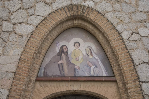 Saps on és... una representació familiar sagrada