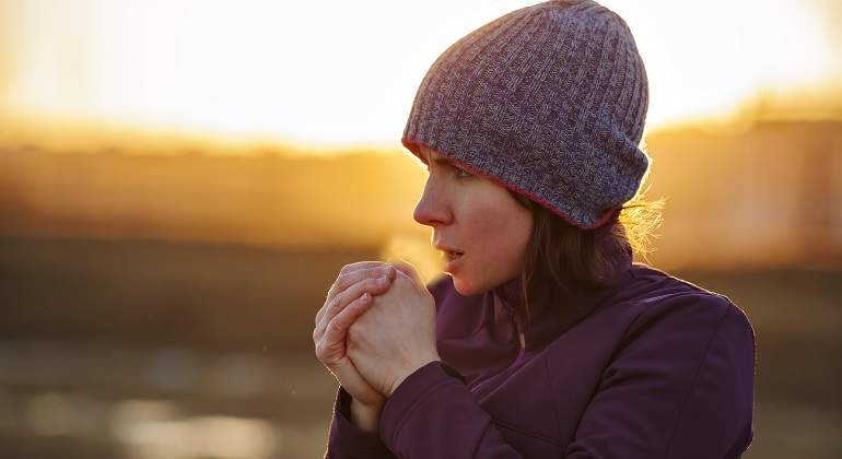 Per què ens surt baf de la boca a l'hivern?: el significat d'aquesta reacció corporal