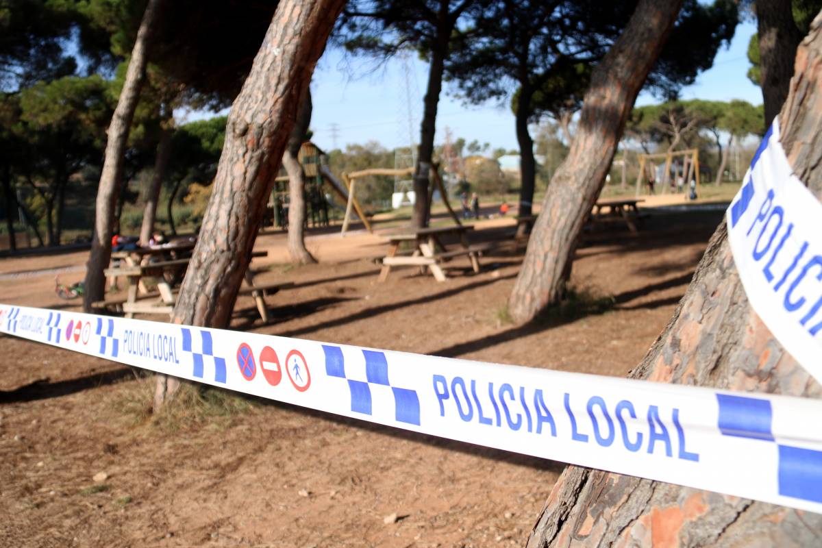 Els municipis dins el radi de la pesta porcina africana tanquen els accessos al medi natural