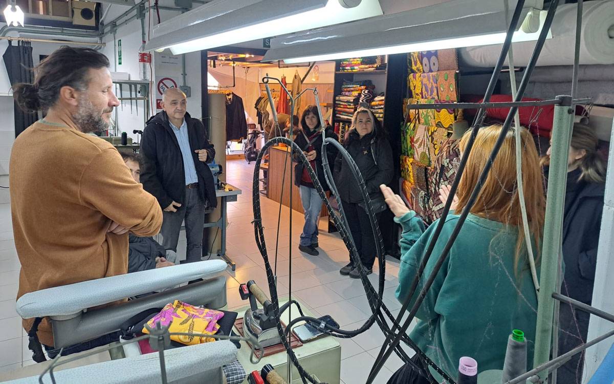 El Taller dels Milfils, un projecte cooperatiu que reviu l'ofici tèxtil a Manresa