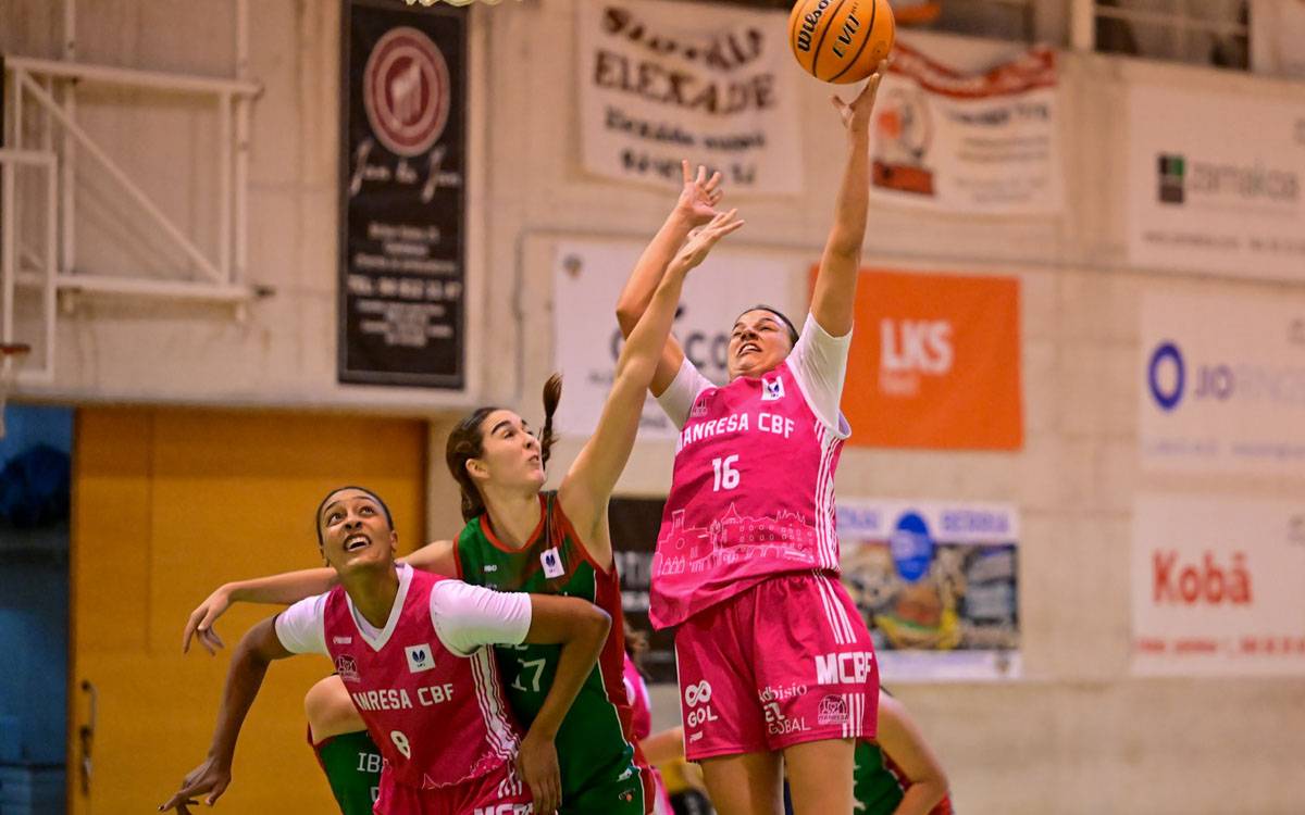 El Manresa CBF cau a la pista de l'Ibaizabal però es manté fora del descens (61-49)
