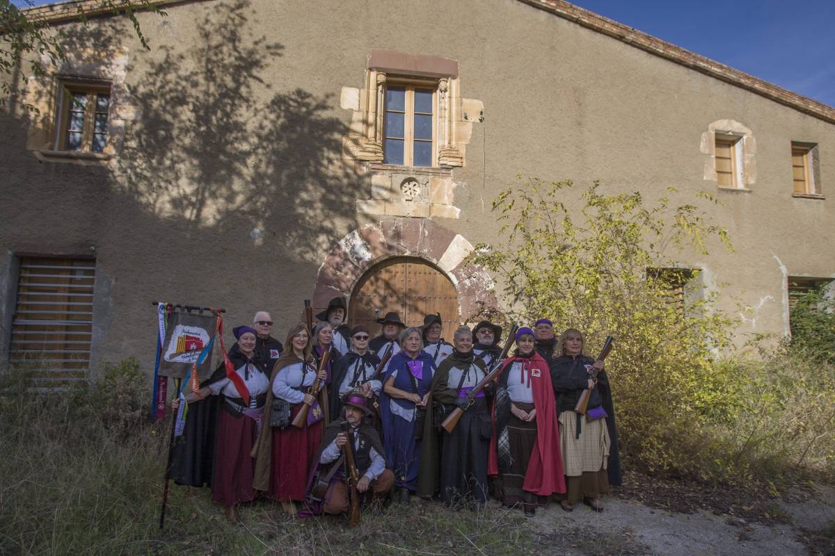 FOTOS | Els Bandolers de Terrassa ataquen la Masia de Can Boada