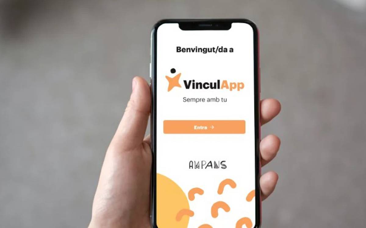 Ampans impulsa VinculApp, una nova aplicació per millorar la inclusió i l'atenció a les famílies