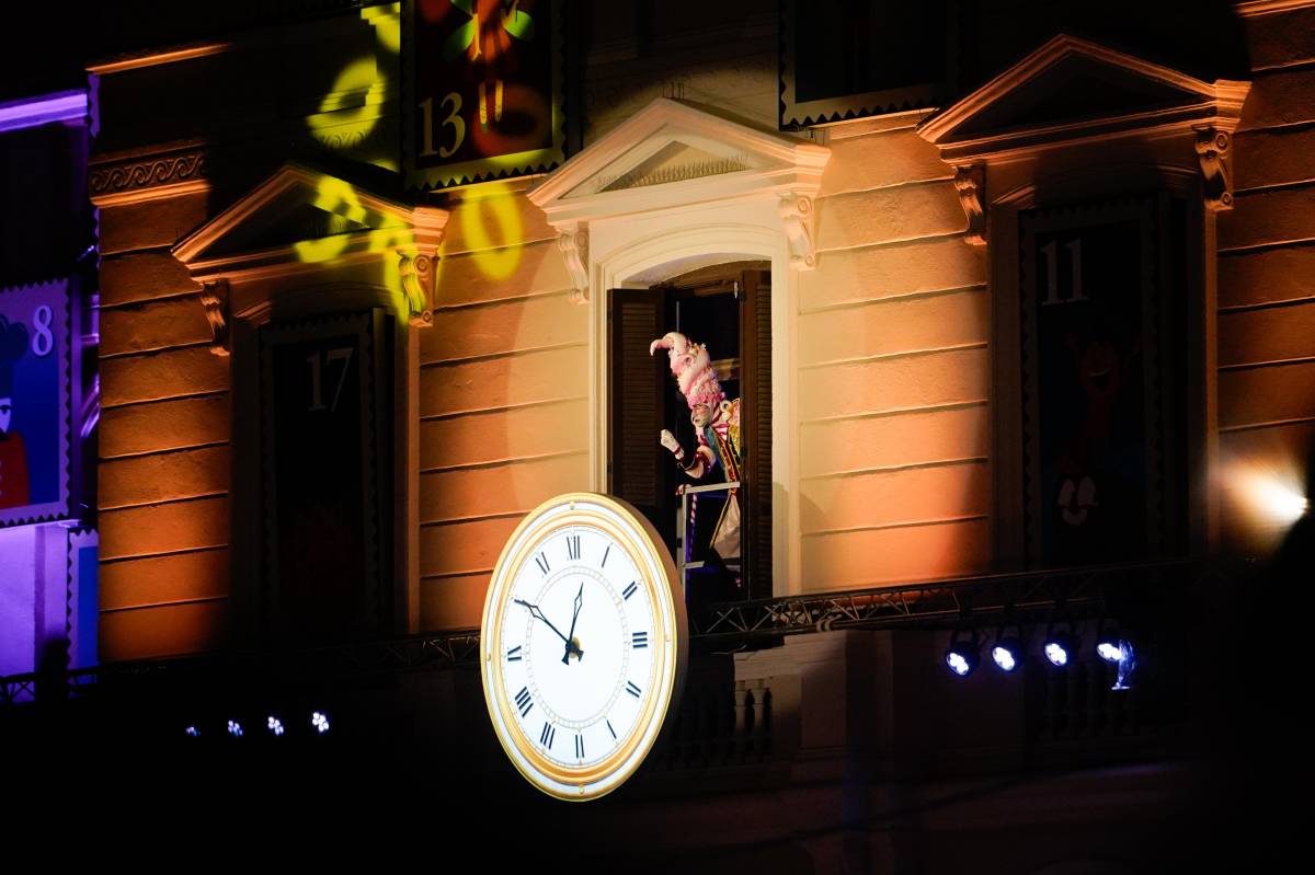 FOTOS | Èxit a l'estrena del Calendari d'Advent 2025 de Sabadell, amb presència internacional: "That's awesome!"