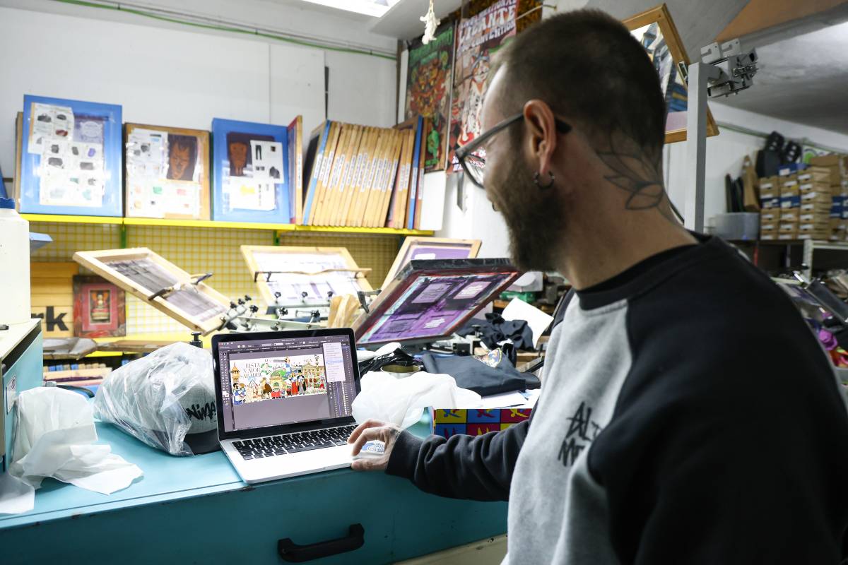 L`artista va fer un disseny especial per la Festa Major