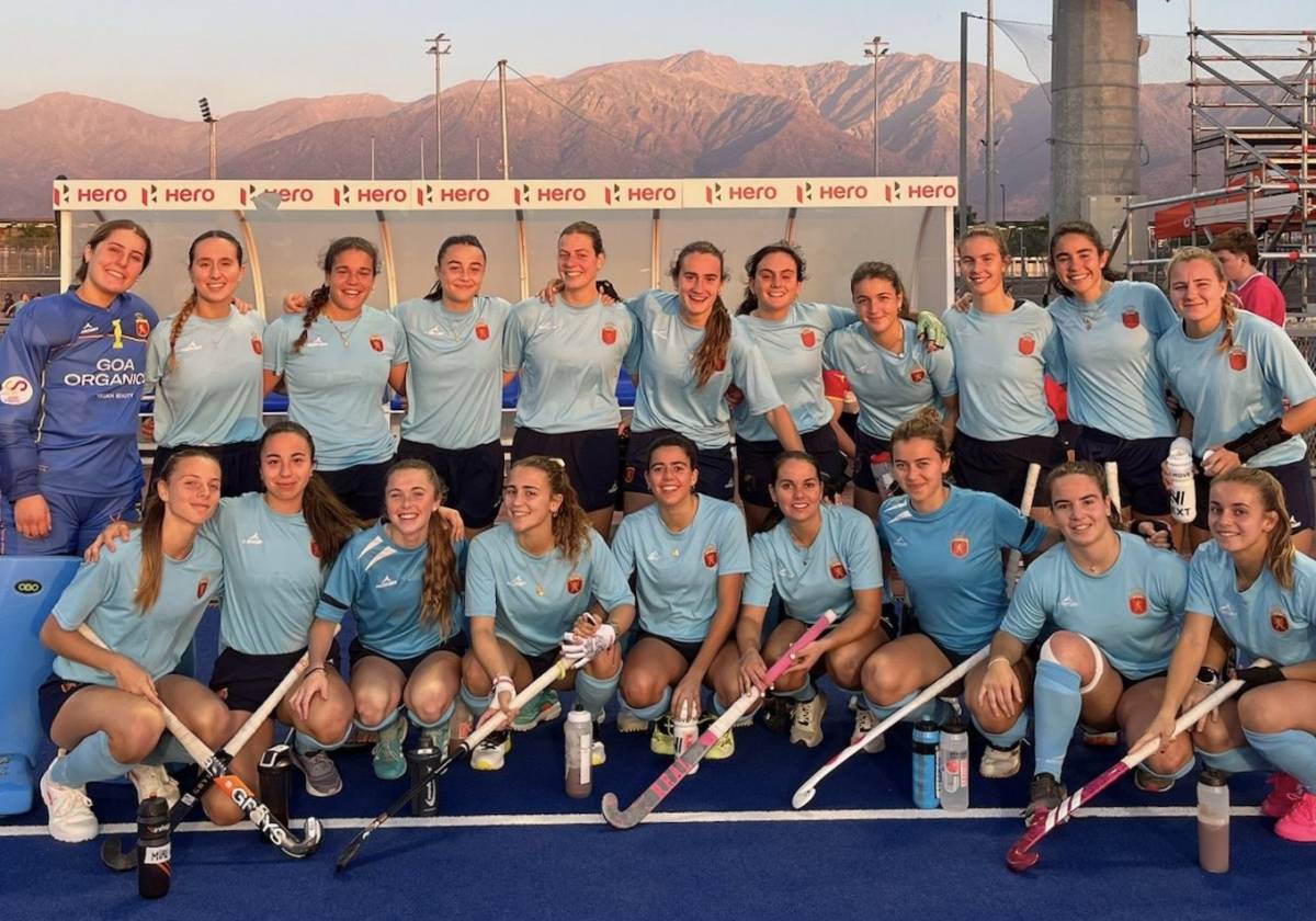 La selecció femenina sub-21 s’estrena aquest dimarts a Santiago
