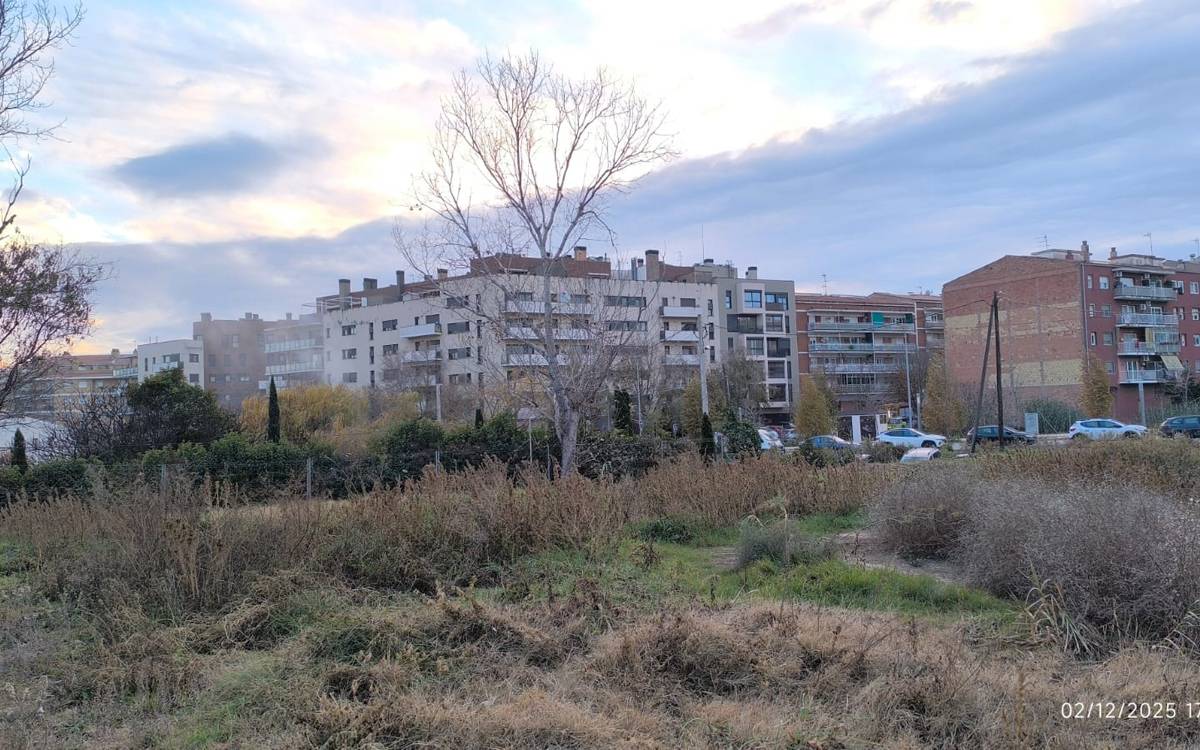 Dos blocs de pisos confinats per una fuita de gas a la Parada de Manresa