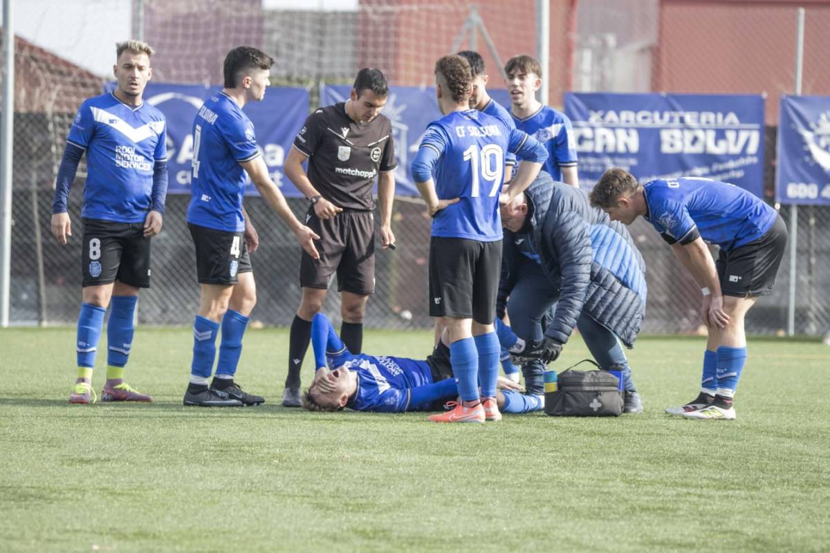 El massatgista atenent el Robert - Víctor Pisa El massatgista atenent el Robert