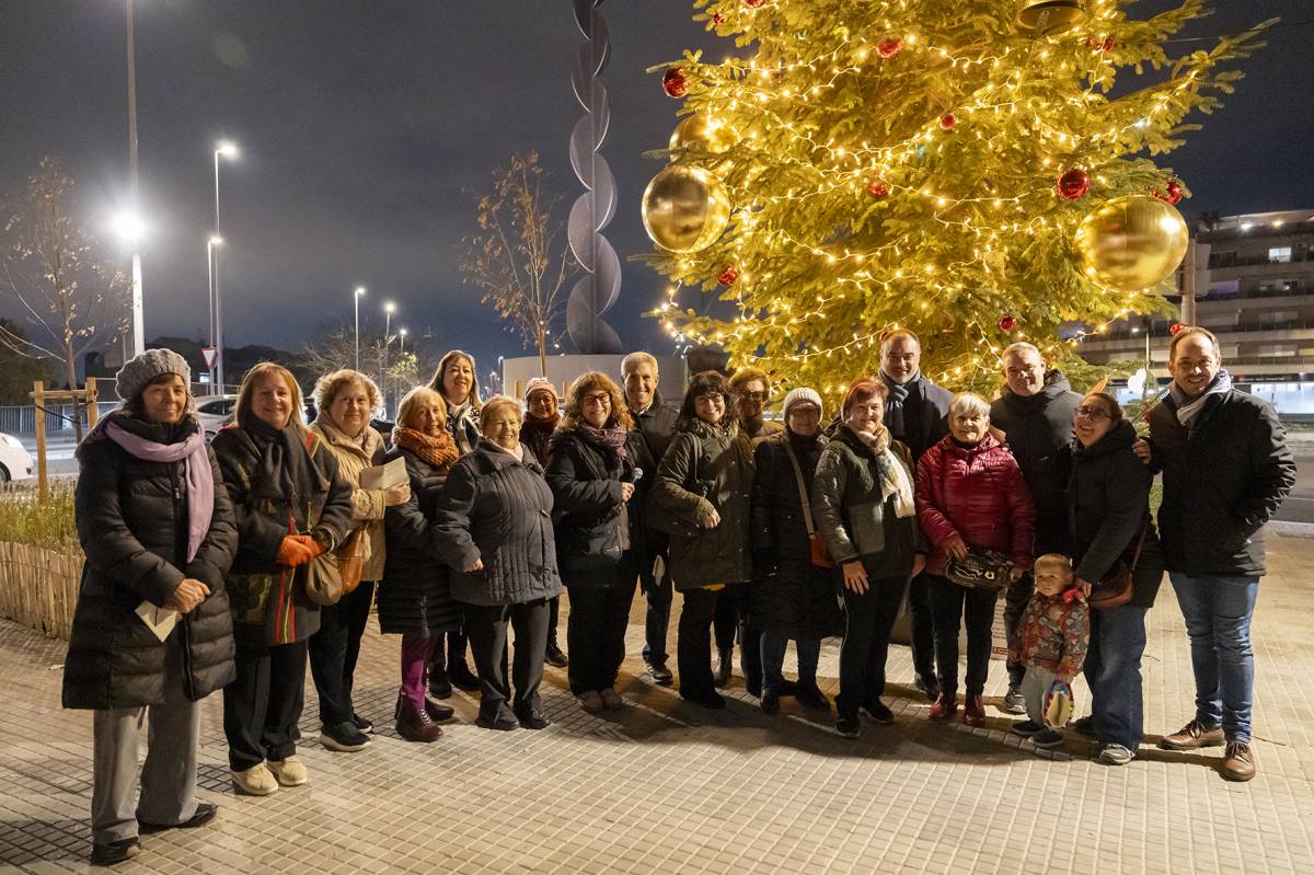 L`acte al districte 6 - Rafel Casanova (BCF) L`acte al districte 6