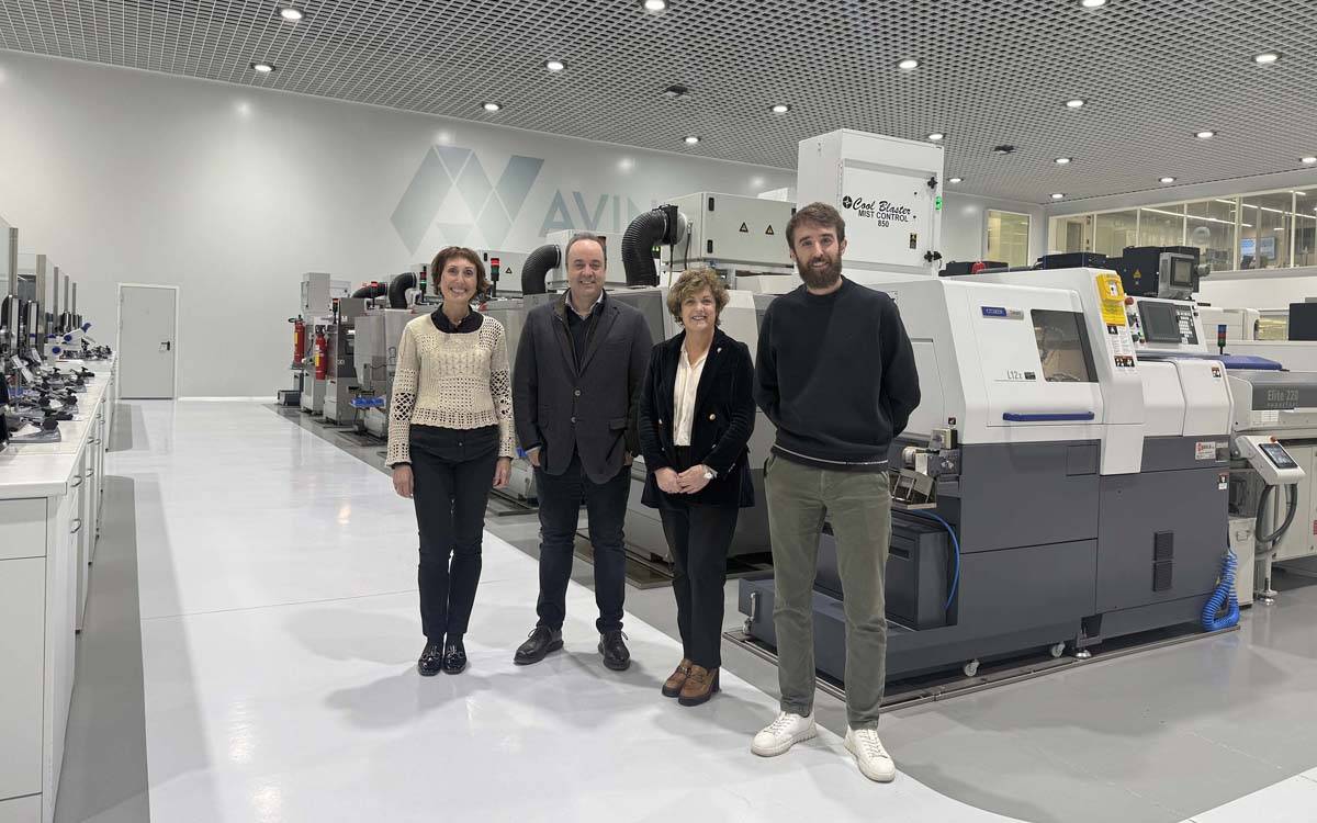 Avinent Group cedeix un torn CNC de decolletatge al Centre de Formació Pràctica