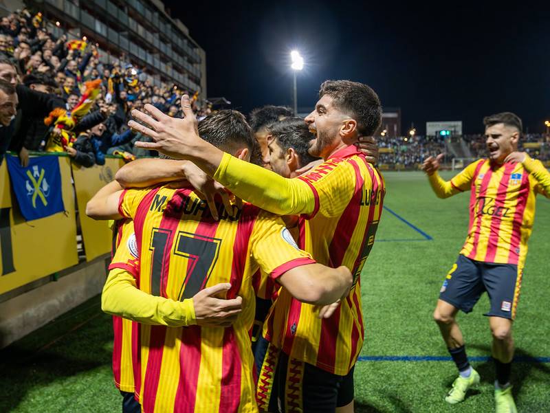 Els del Sant Andreu, l`any passat contra el Betis a la Copa del Rei