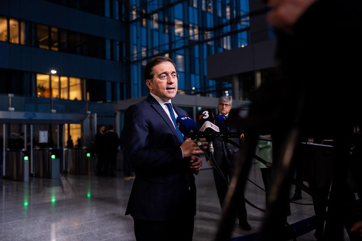 Albares insisteix que l'oficialitat del català a Europa és «una qüestió de temps»