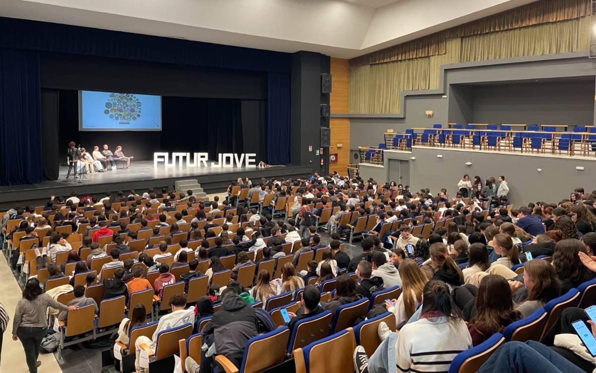 Gairebé 500 estudiants d'ESO de Valls i l'Alt Camp prenen part en el Futur Jove 2025