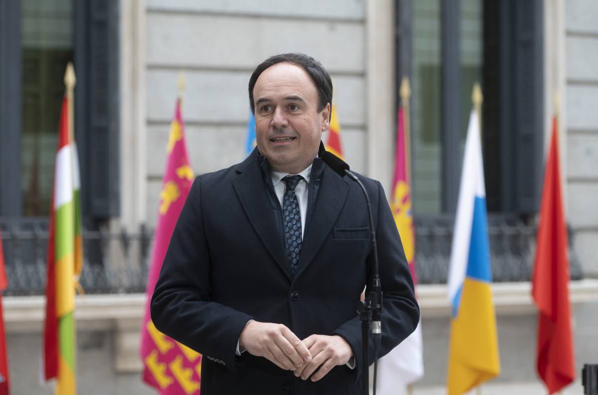 Pérez Llorca vol recuperar el «diàleg» i el «consens» amb les víctimes i amb el govern espanyol