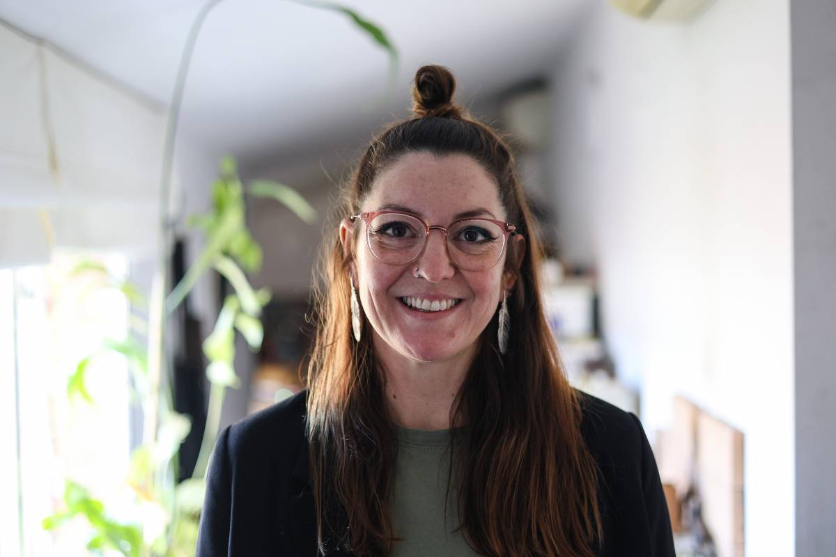 “Cada pedra preciosa porta un tros de mi”: l’essència que Marta Oms impregna en cada joia