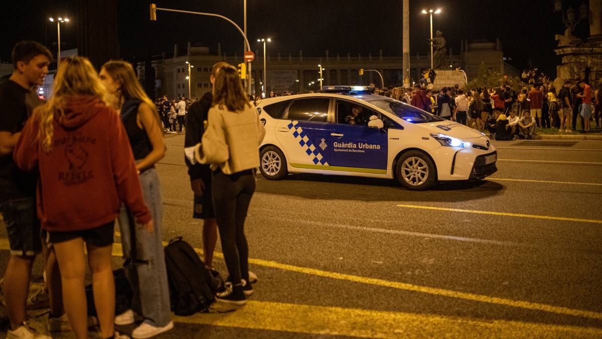 Endurir les sancions per incivisme fa possible el primer gran pacte PSC-Junts a Barcelona