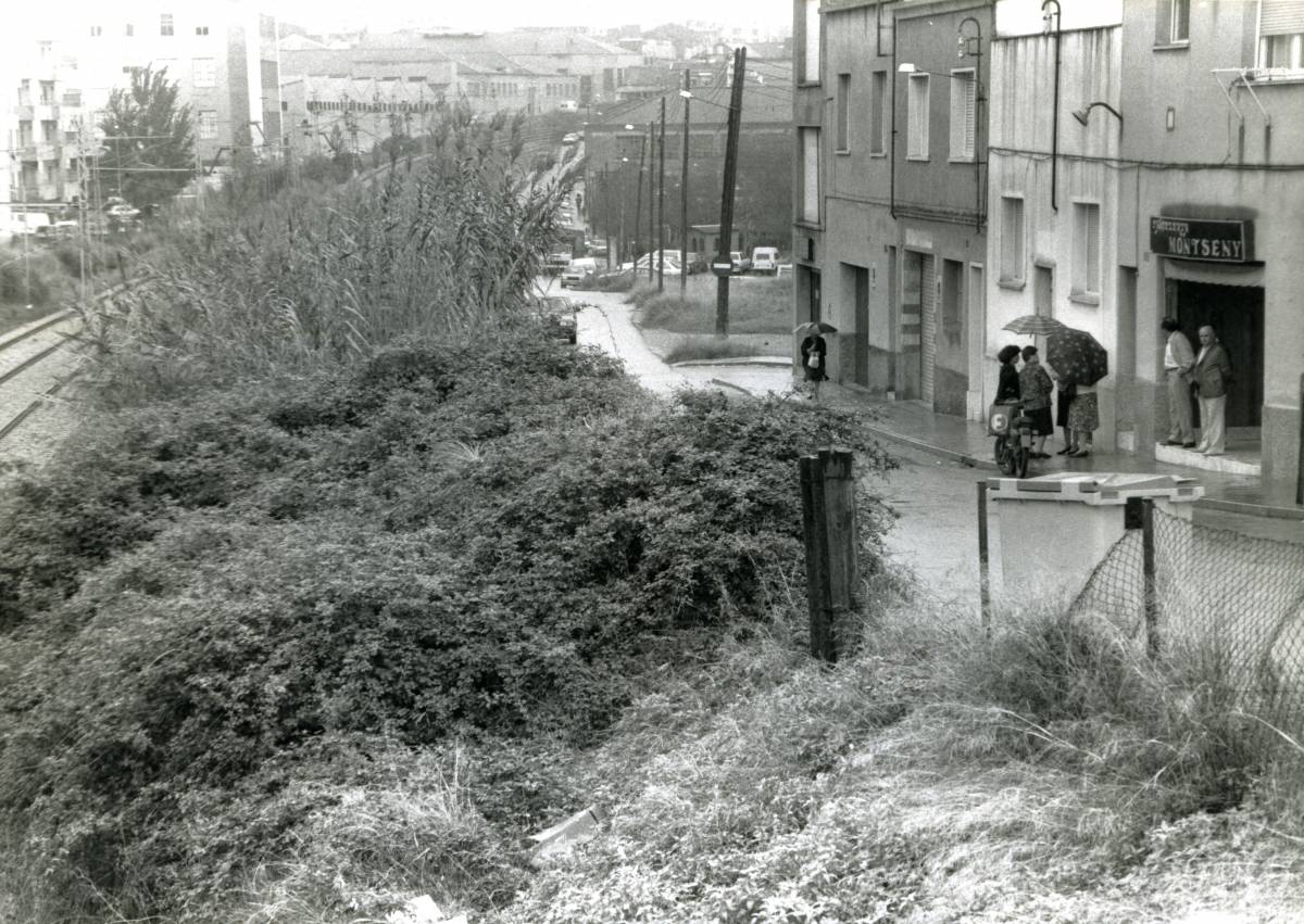 Passeig 22 de Juliol any 1990 - Cristóbal Castro / Arxiu Diari de Terrassa Passeig 22 de Juliol any 1990
