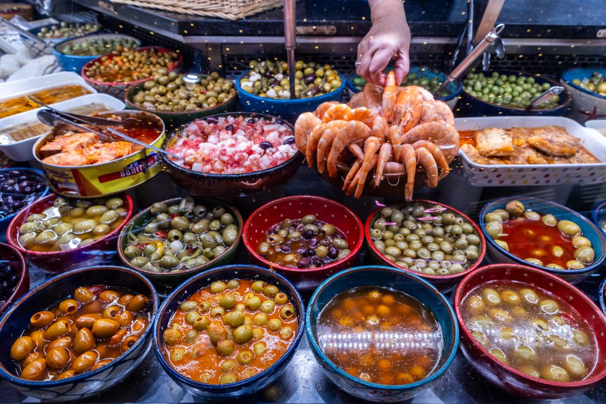 Parada d`olives, conserves i pesca salada Manyosa - JUANMA PELÁEZ Parada d`olives, conserves i pesca salada Manyosa