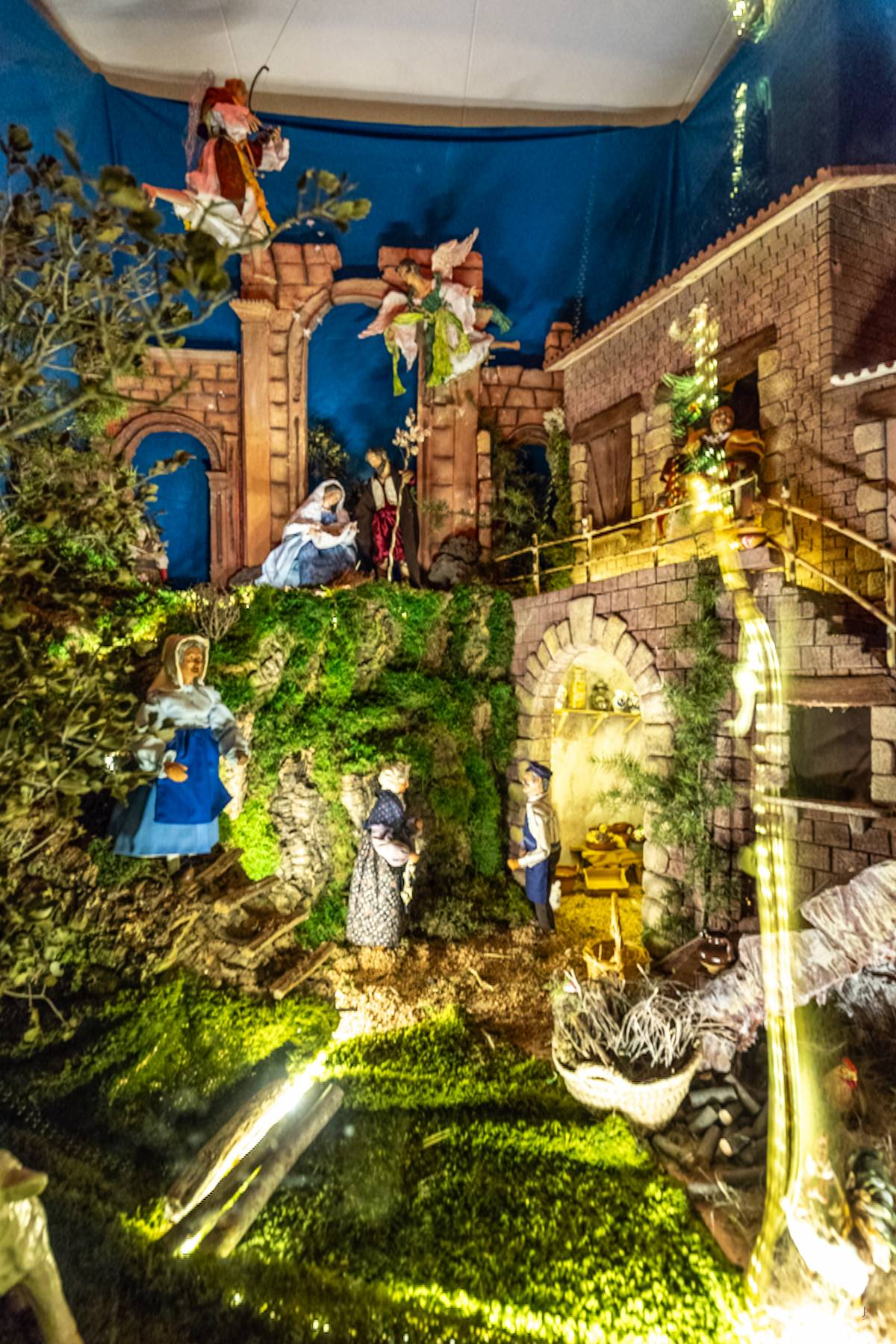 Un pessebre ubicat a una finestra de la Creu Alta - JUANMA PELÁEZ Un pessebre ubicat a una finestra de la Creu Alta