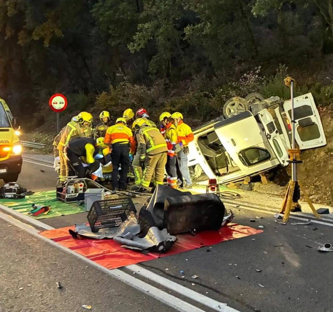 Xoc frontal i dos ferits en un accident entre Arbúcies i Sant Hilari