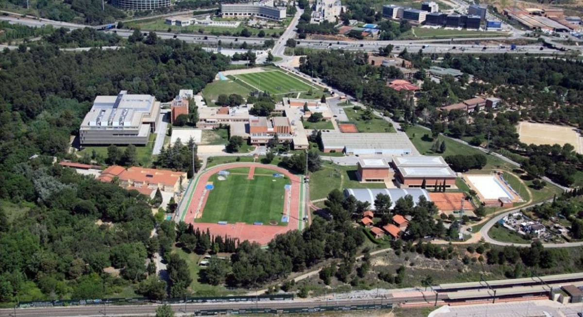 Un milió d'euros per fer un camp de hockey al CAR