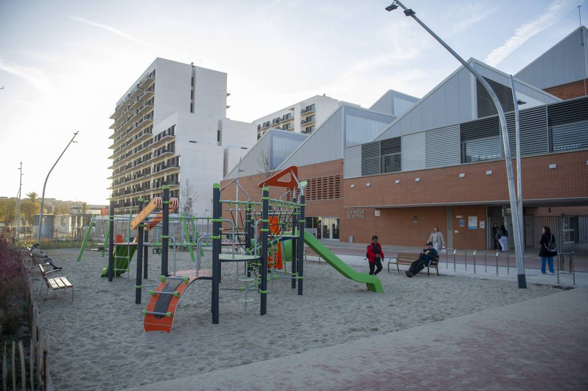 L’AEG: nova plaça central i pisos gairebé a punt