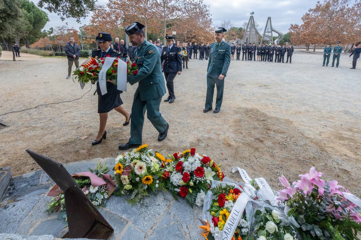 Homenatge a les víctimes d`ETA a Sabadell - Juanma Peláez Homenatge a les víctimes d`ETA a Sabadell