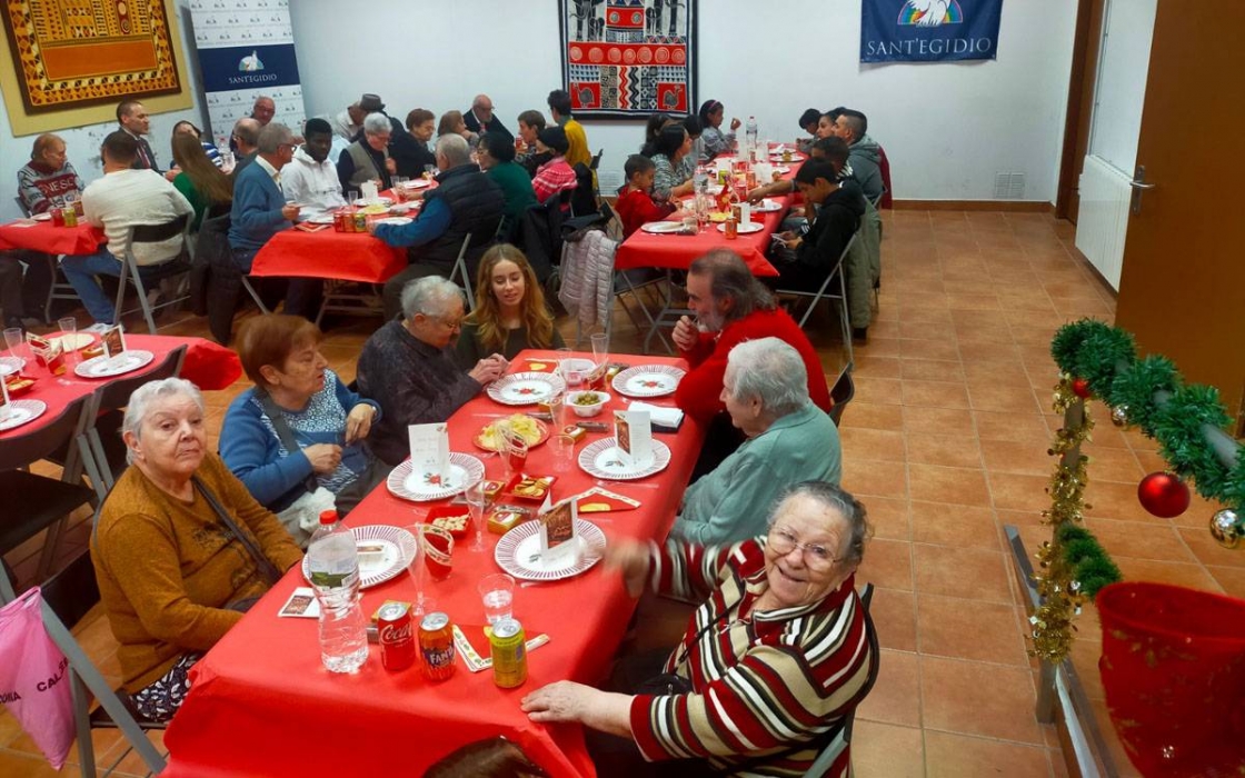 Sant'Egidio obre un punt solidari a Sant Domènec per recollir regals i aliments de Nadal