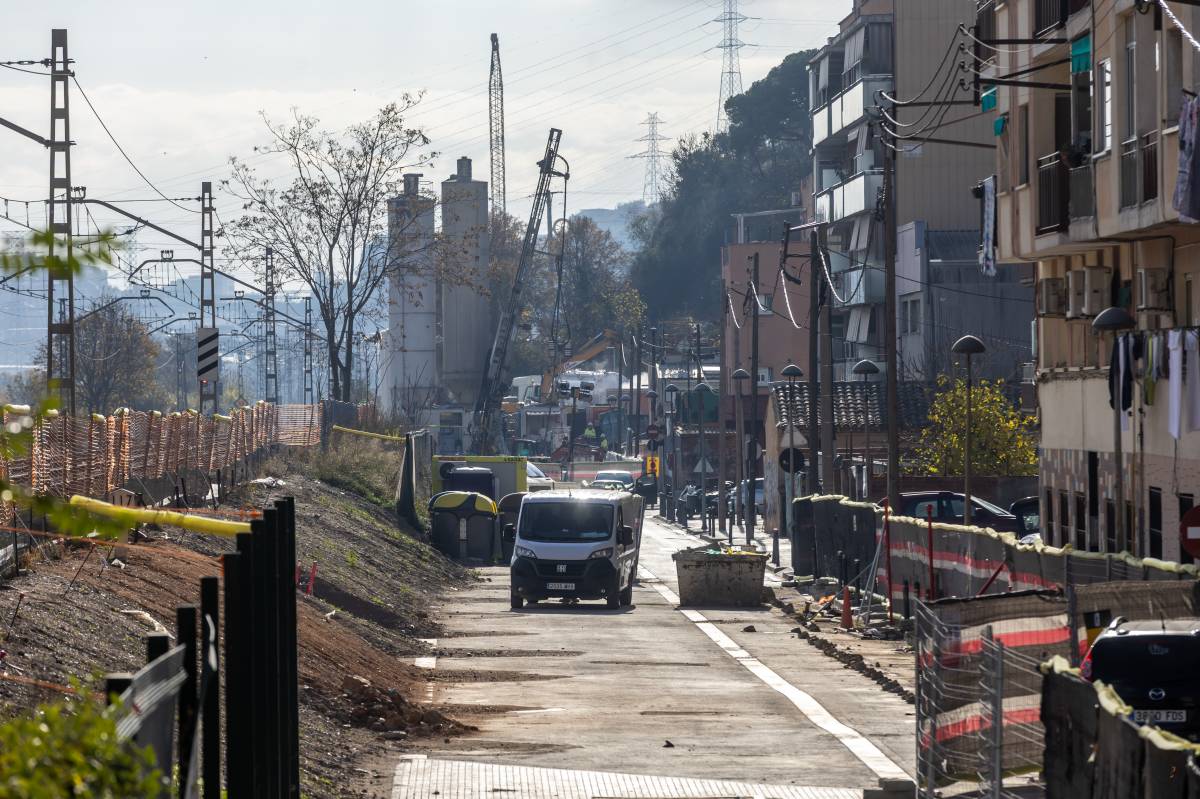 Noves mesures per garantir la seguretat durant les obres del soterrament a Montcada i Reixac