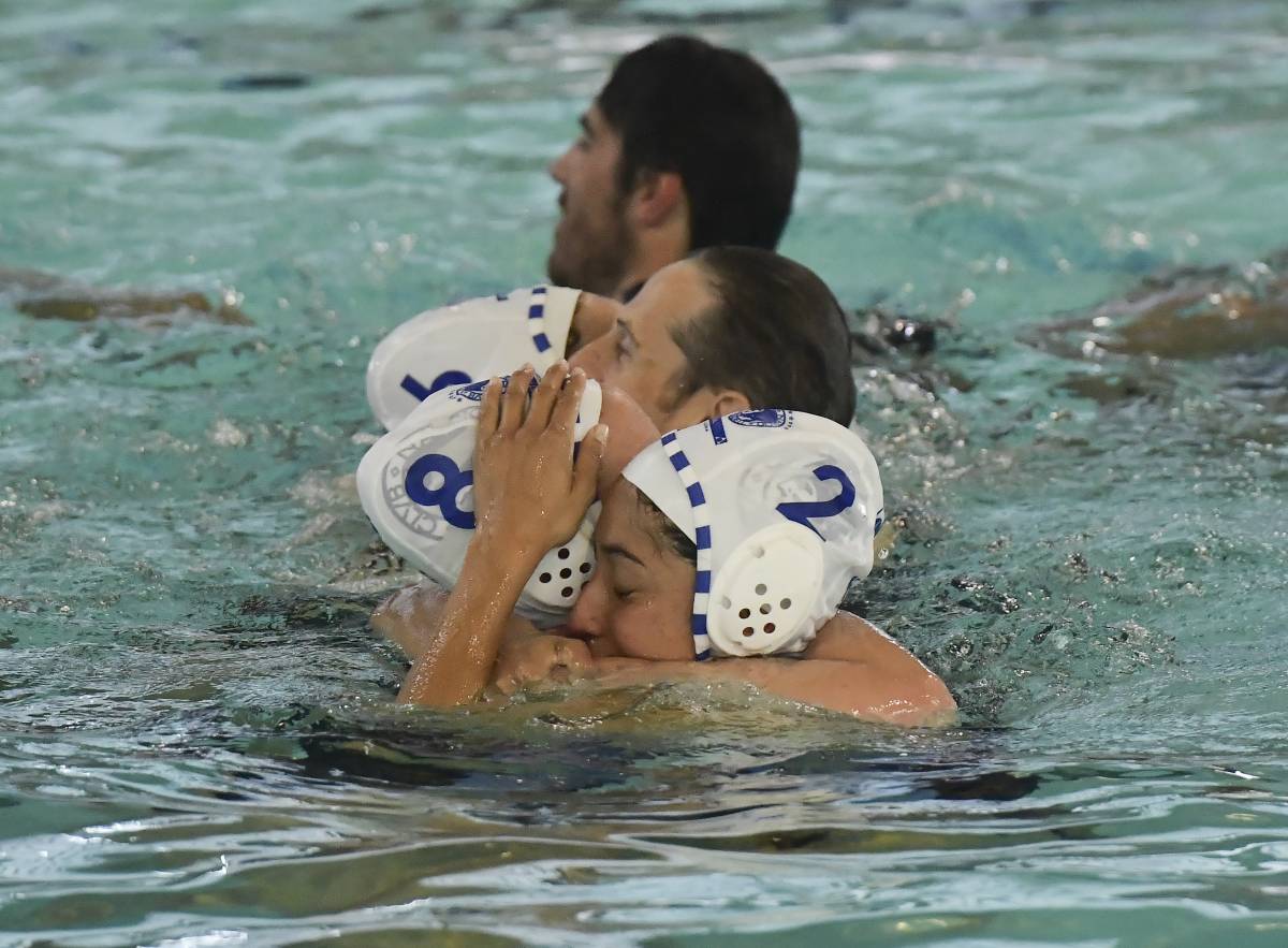 Maica Garcia i Mati Ortiz, abraçant-se després de guanyar un títol - LL.F. Maica Garcia i Mati Ortiz, abraçant-se després de guanyar un títol