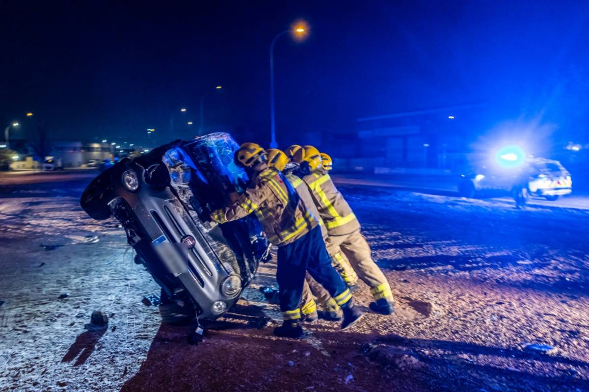 Cotxe bolcat entre Sabadell i Sant Quirze - Juanma Peláez Cotxe bolcat entre Sabadell i Sant Quirze
