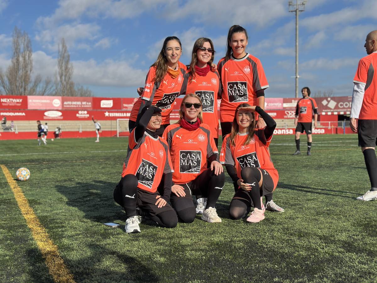 Diversos protagonistes del partit de famosos de La Marató de TV3