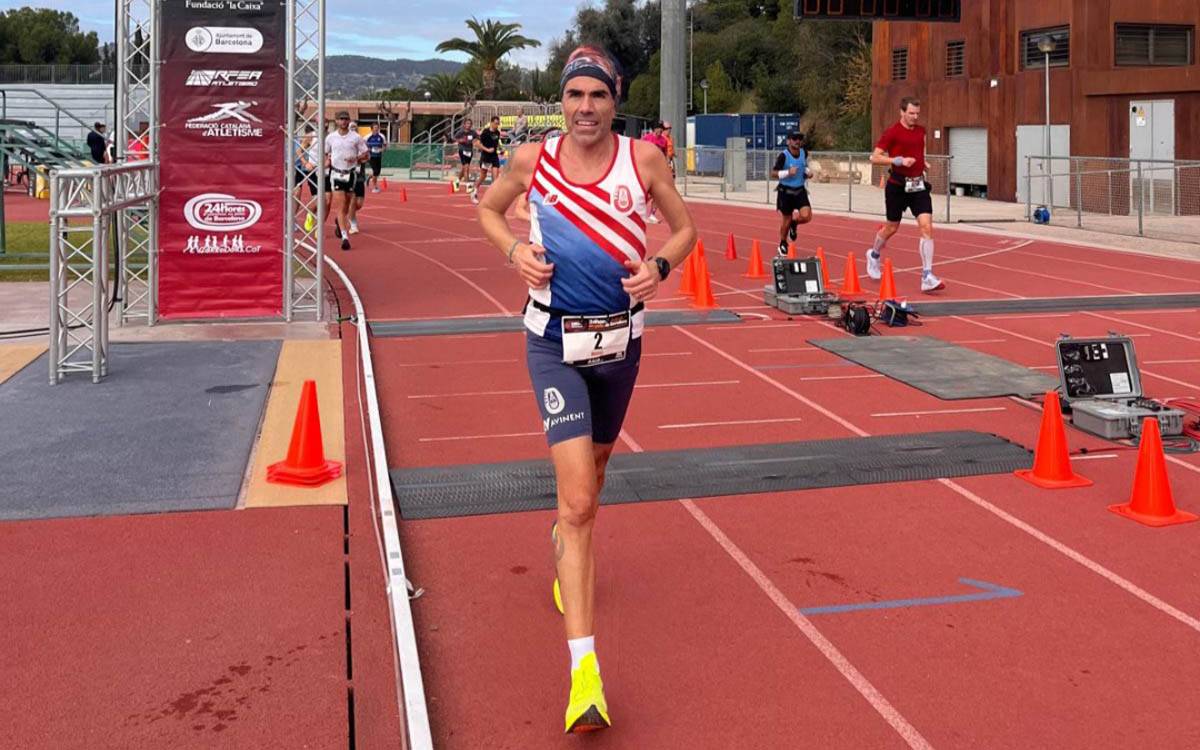 Manel Deli abandona en el seu debut a les 24 hores d'ultrafons de Barcelona